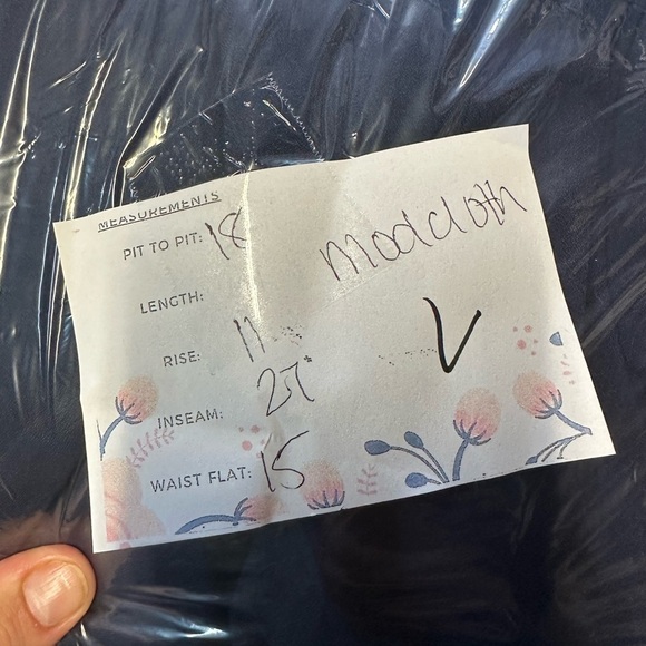 MODCLOTH V neck sleeveless belted navy pant suit.  Medium - Picture 13 of 13